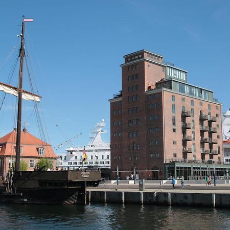 Meerblick, Balkon Und Private Sauna Im Historischen Getreidespeicher วิสมาร์ ภายนอก รูปภาพ