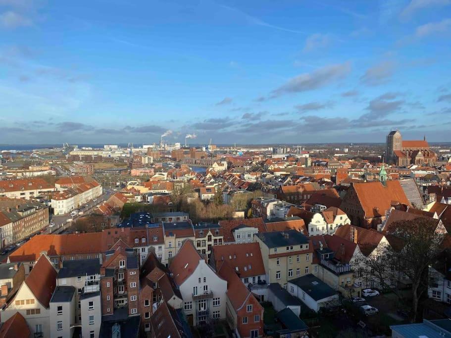 Meerblick, Balkon Und Private Sauna Im Historischen Getreidespeicher วิสมาร์ ภายนอก รูปภาพ