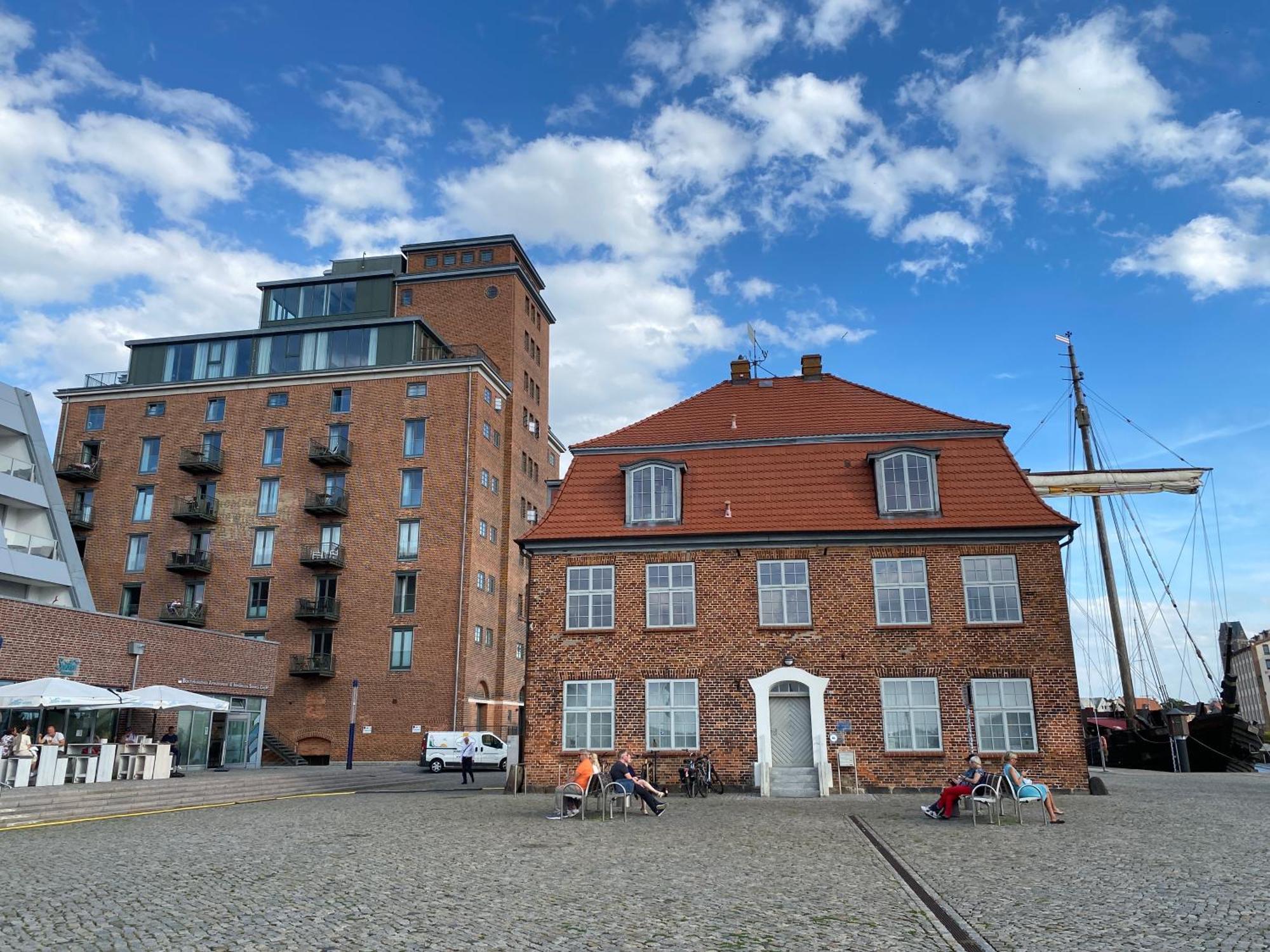 Meerblick, Balkon Und Private Sauna Im Historischen Getreidespeicher วิสมาร์ ภายนอก รูปภาพ