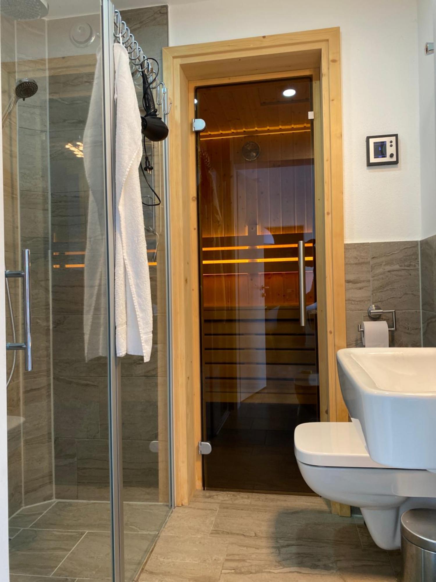 Meerblick, Balkon Und Private Sauna Im Historischen Getreidespeicher วิสมาร์ ภายนอก รูปภาพ